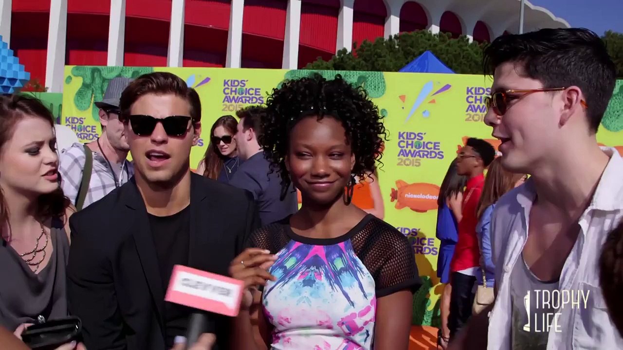 Zayn Malik Be Replaced in One Direction At Kids Choice Awards 2015