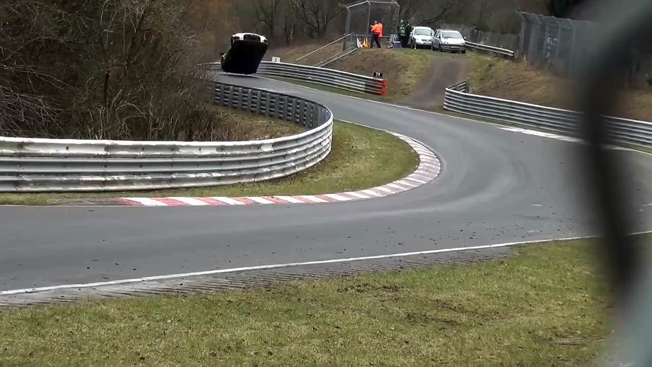 Nissan GT-R Nismo Horror Crash Nordschleife