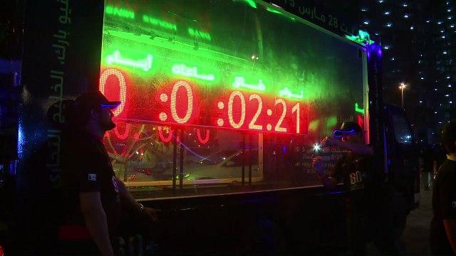 Une heure pour la planète : la Tour Eiffel s'éteint 5 minutes