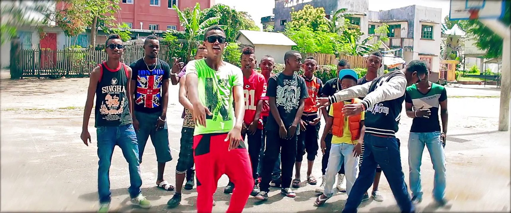 LJA, KASHMAN, ELYKEL & STYL JAH -   Tsy taraiky   (gasy HD 2015 - malagasy)