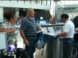 Ottón Solís presenta moción para prohibir que funcionarios viajen en primera clase
