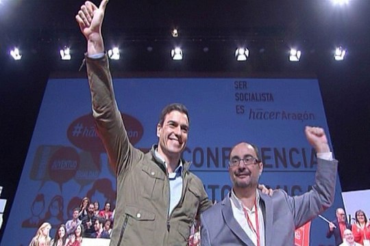 Sánchez promete reforma sin subir los impuestos