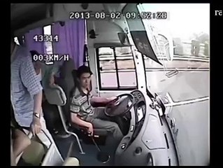 Voila pourquoi il faut attacher sa ceinture de sécurité