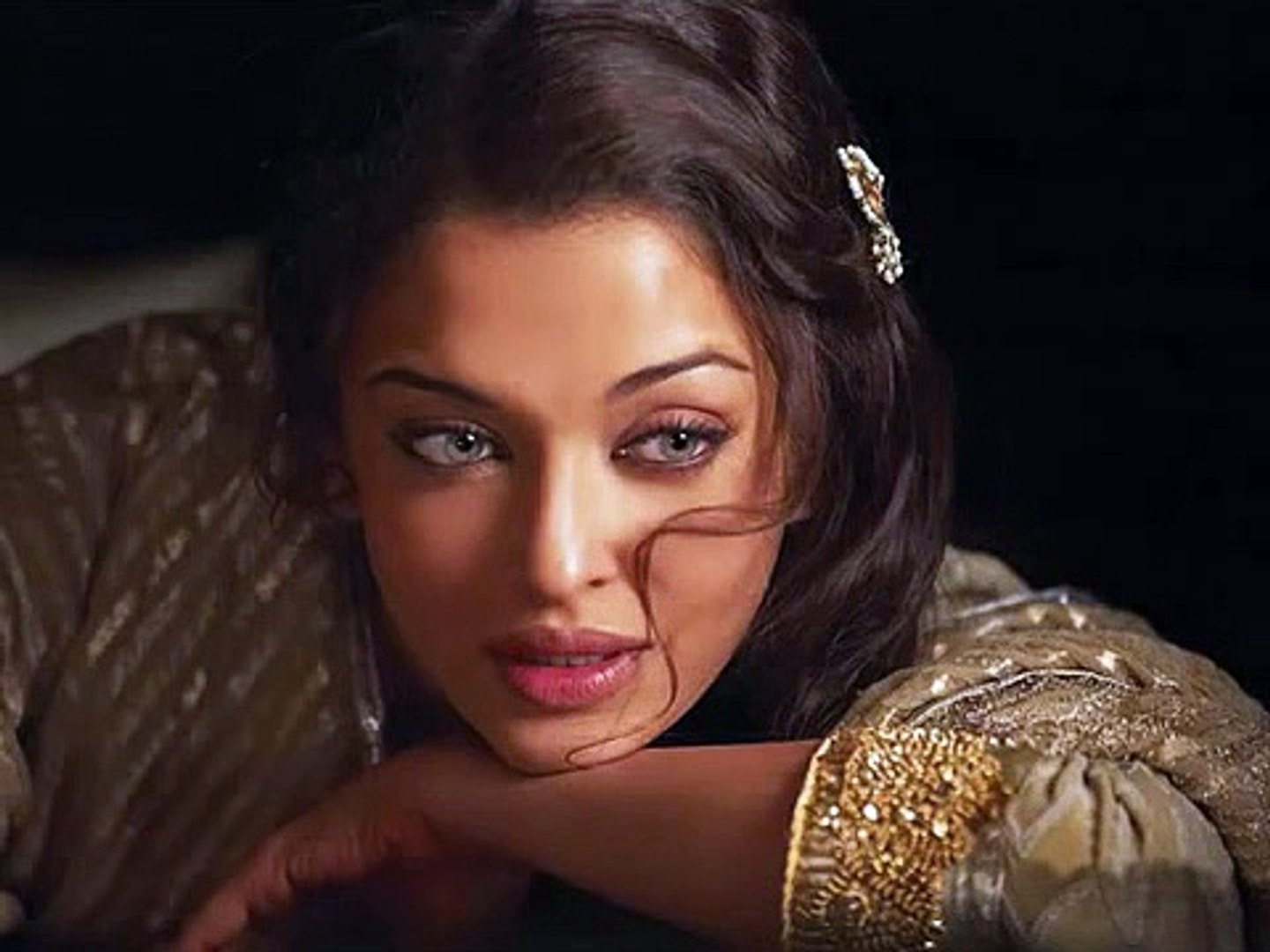 Aisa Ban'na Sawarna Mubarak - Very Beautiful Ghazal By Nusrat Fateh Ali Khan - Official HD Full