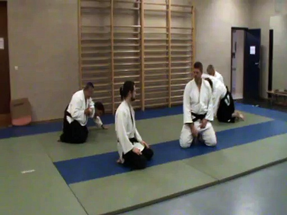 Suwari shomen uchi komi sankyo ura ki no nagare