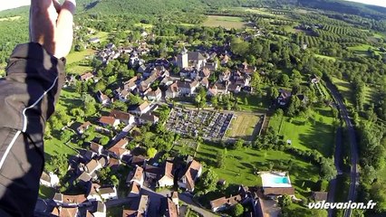 Balade en paramoteur dans le nord du Lot...