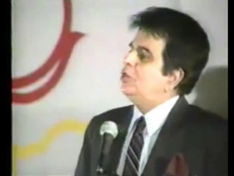 Dilip Kumar (born 11 December 1922, as Muhammad Yousuf Khan) sharing his views about Imran Khan Pakistan
