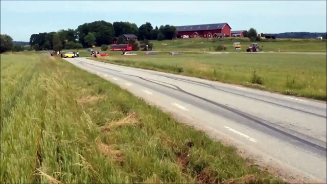 130 KmSa Hızla Giden Lamborghininin Üstünden Atlamak