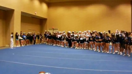 Ponpon kız dediğin böyle olur!