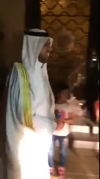 زهراني اشترى بيت ومافتح البيت الا امه