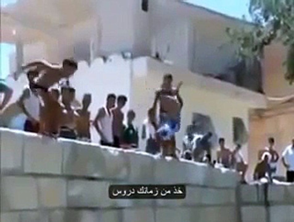 هذي السباحه ولا بلاش )=