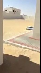 سعودي يصور وحدات الاسكان الاماراتيه )=