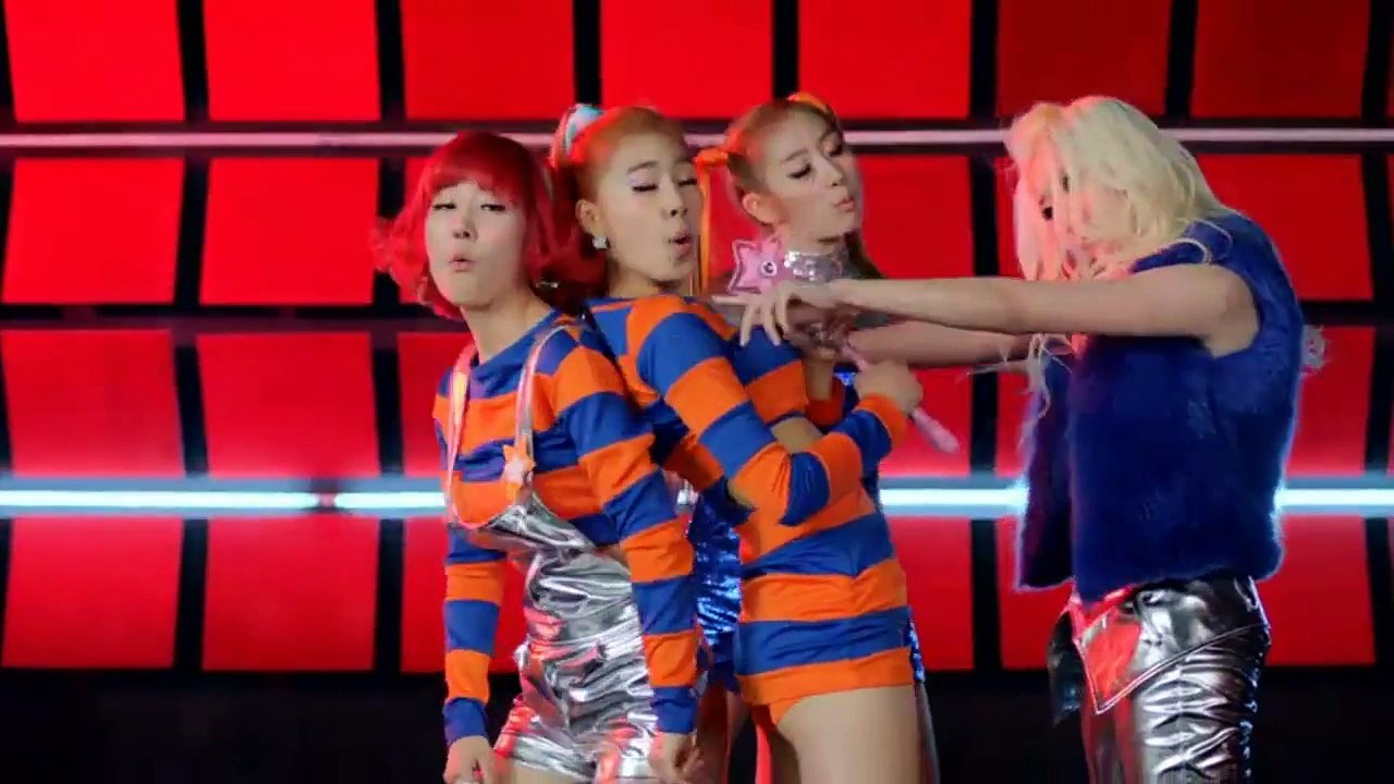 STELLAR : Rocket Girl