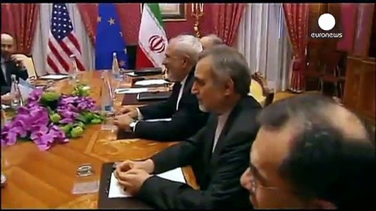 المفاوضات حول الملف النووي الايراني مستمرة حتى...