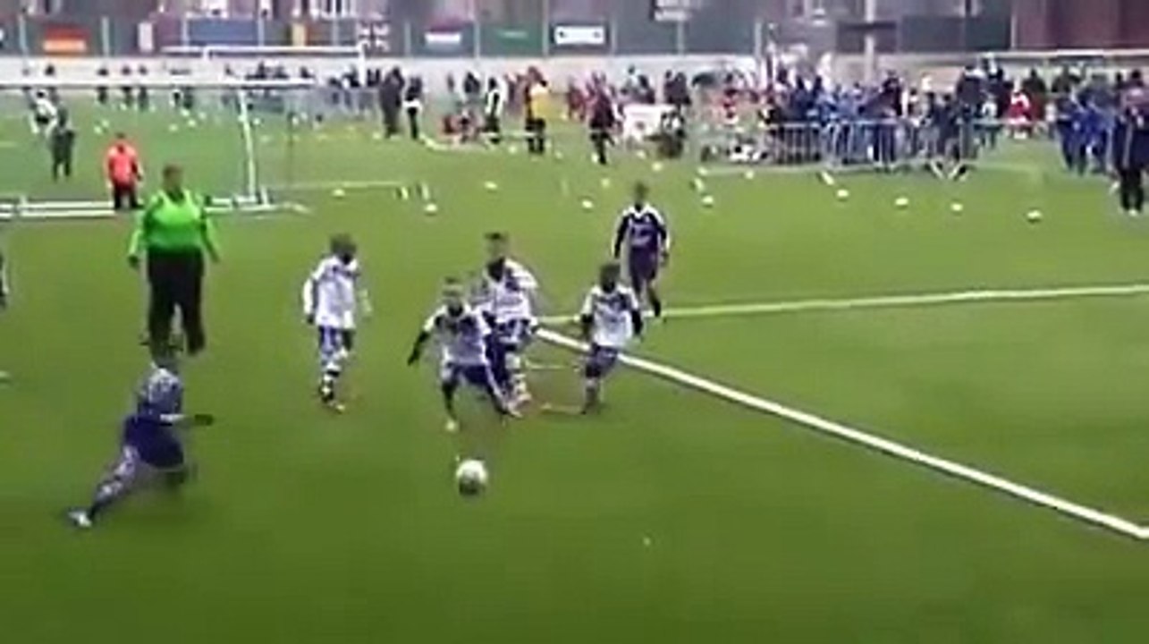 VIDEO - Giovani calciatori