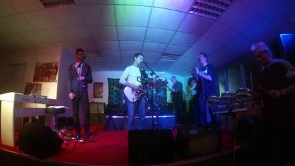 Watts : Sunday papers