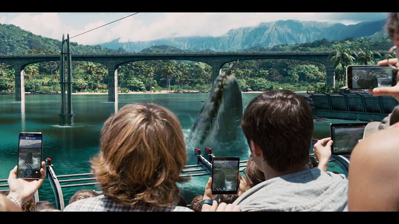 JURASSIC WORLD
