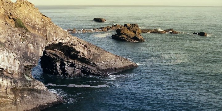 Roxy Pro Biarritz 2013 Official Teaser - #WhoAmIJustGuess