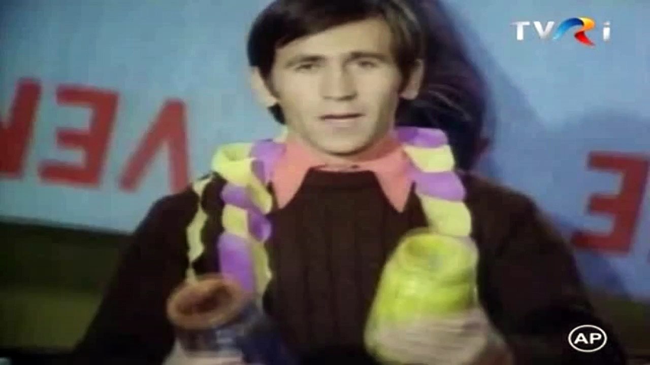 De bună voie și nesilit de nimeni [1974]