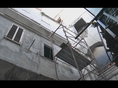 Napoli - Cade da un'impalcatura, muore operaio di Mugnano (28.03.15)