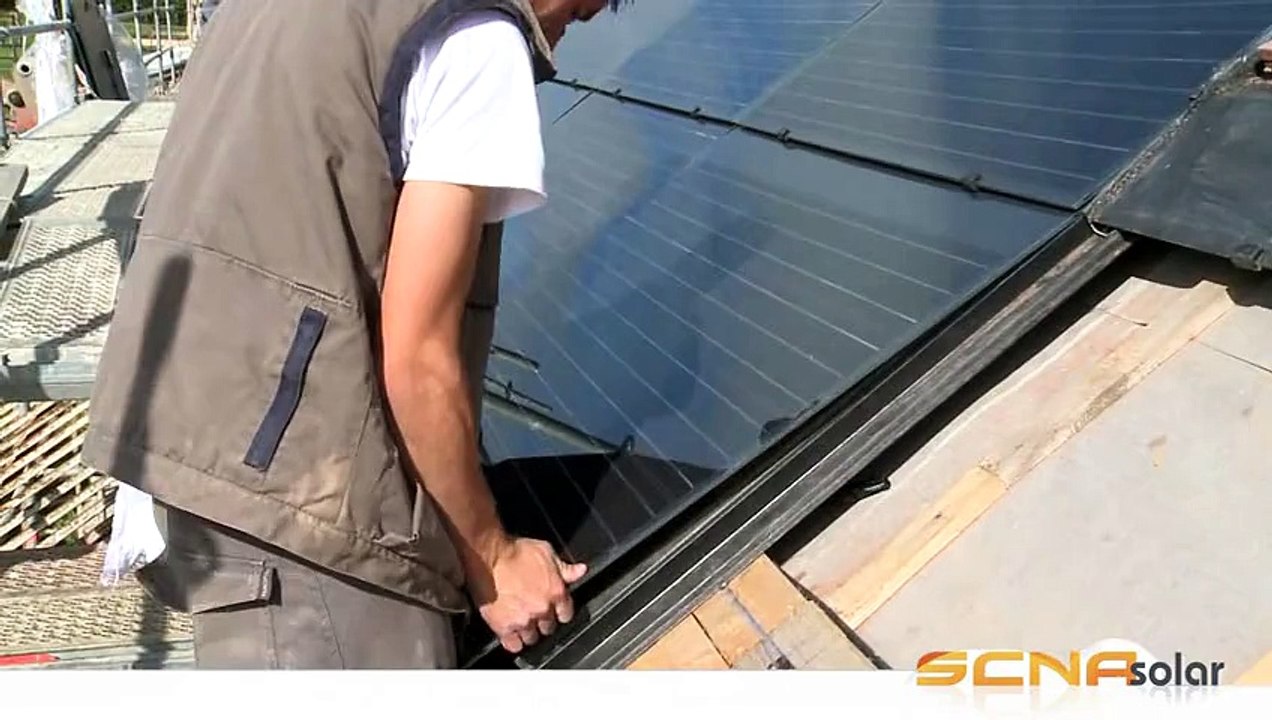 SCNAsolar-pose de MegaSlate®, tuiles photovoltaïques fabriquées en France, à Tourouvre (Orne)