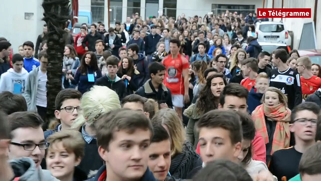 Vannes. 2.500 élèves dans la marche de solidarité
