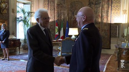 Скачать видео: Roma - Mattarella con il Capo di Stato Maggiore dell'Areonautica Militare (27.03.15)