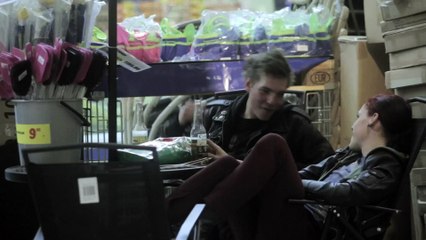 SOMETHING MUST BREAK - Bande-annonce