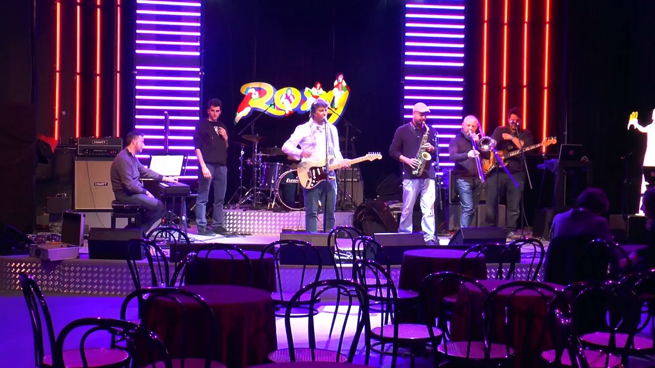 Pupia intervista Red Ronnie al Roxy Bar (23.03.14)