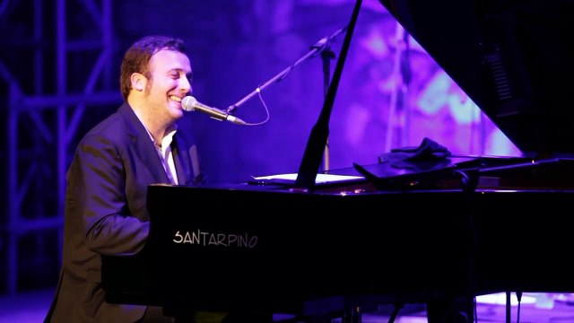 Caserta - Raphael Gualazzi, int. e live al Settembre al Borgo (10.09.13)