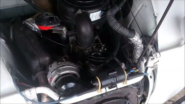 2cv6 France 3 - Claquement moteur