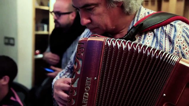 Artista nacional Jose Cañas promueve campaña para ver el mundo con “otros ojos”