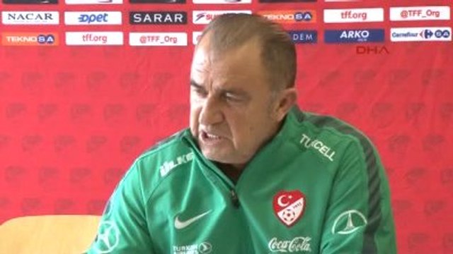 Türkiye Futbol Direktörü Fatih Terim Basın Toplantısı Düzenledi-2-