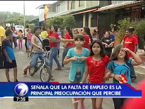 Luis Guillermo Solís intensifica su trabajo casa por casa para dar a conocer su propuesta