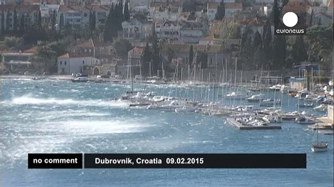 Croatia - strong winds hit Dubrovnik - no comment
