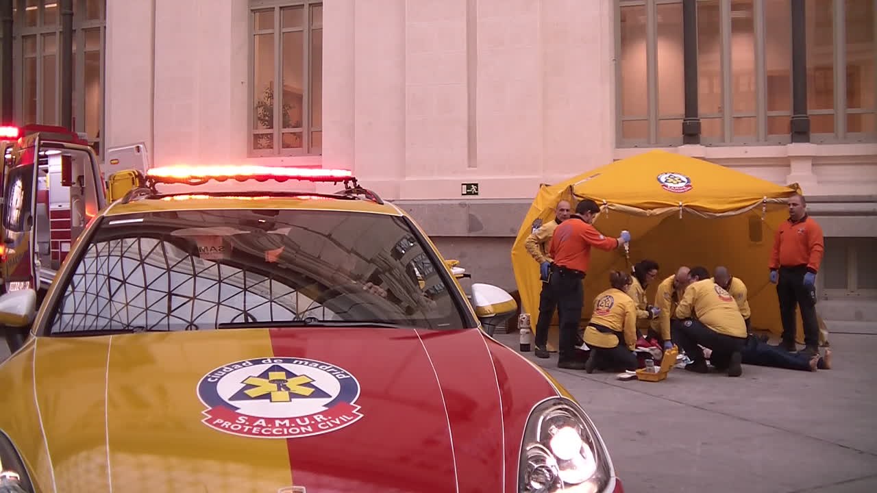 Tatütata – Madrid testet Porsche Cayenne als Rettungswagen