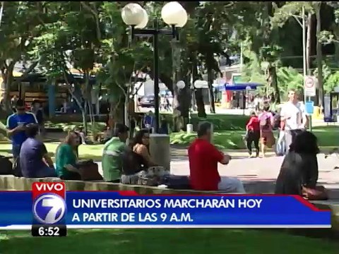 Cientos de universitarios marchan hoy en defensa del presupuesto