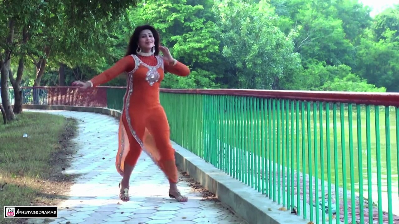 BINDIA PUNJABI MUJRA - BRAND NEW UN SEEN 2014 PAKISTANI MUJRA DANCE