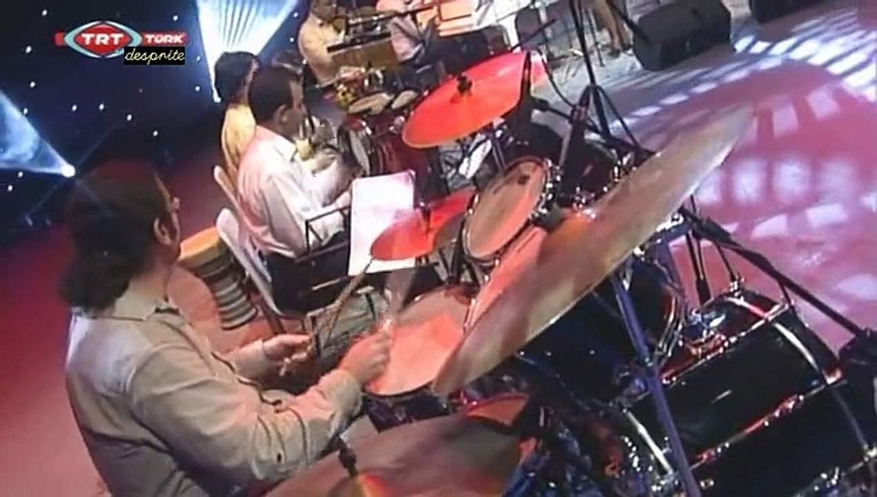03 melda kuyucu kılıç bir teselli ver 18.12.2011 son şarkı