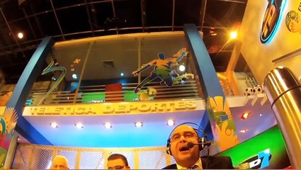 Así reaccionó Kristian Mora al narrar el gol ante Italia