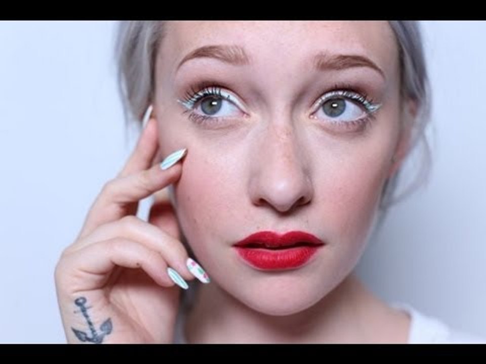 1950s Vintage Inspired Retro Makeup: MAC Cosmetics Winged Eyeliner & Matte Red Lips Makeup Tutorial