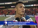 Ronald González hizo debutar a dos jóvenes