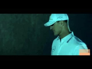 Michael Schumacher protagoniza campaña de seguridad vial en Chile