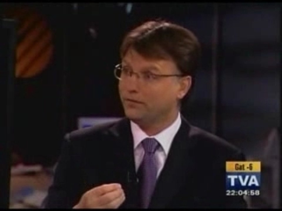 Sondage PLQ 33% ADQ 30%  PQ 30%