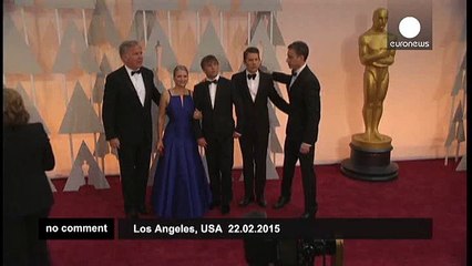 Stars dazzle on the red carpet at the 87th Academy Awards - no comment
