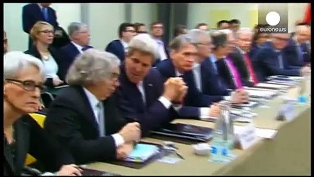اقتراب موعد انتهاء مهلة المفاوضات حول الملف النووي الايراني