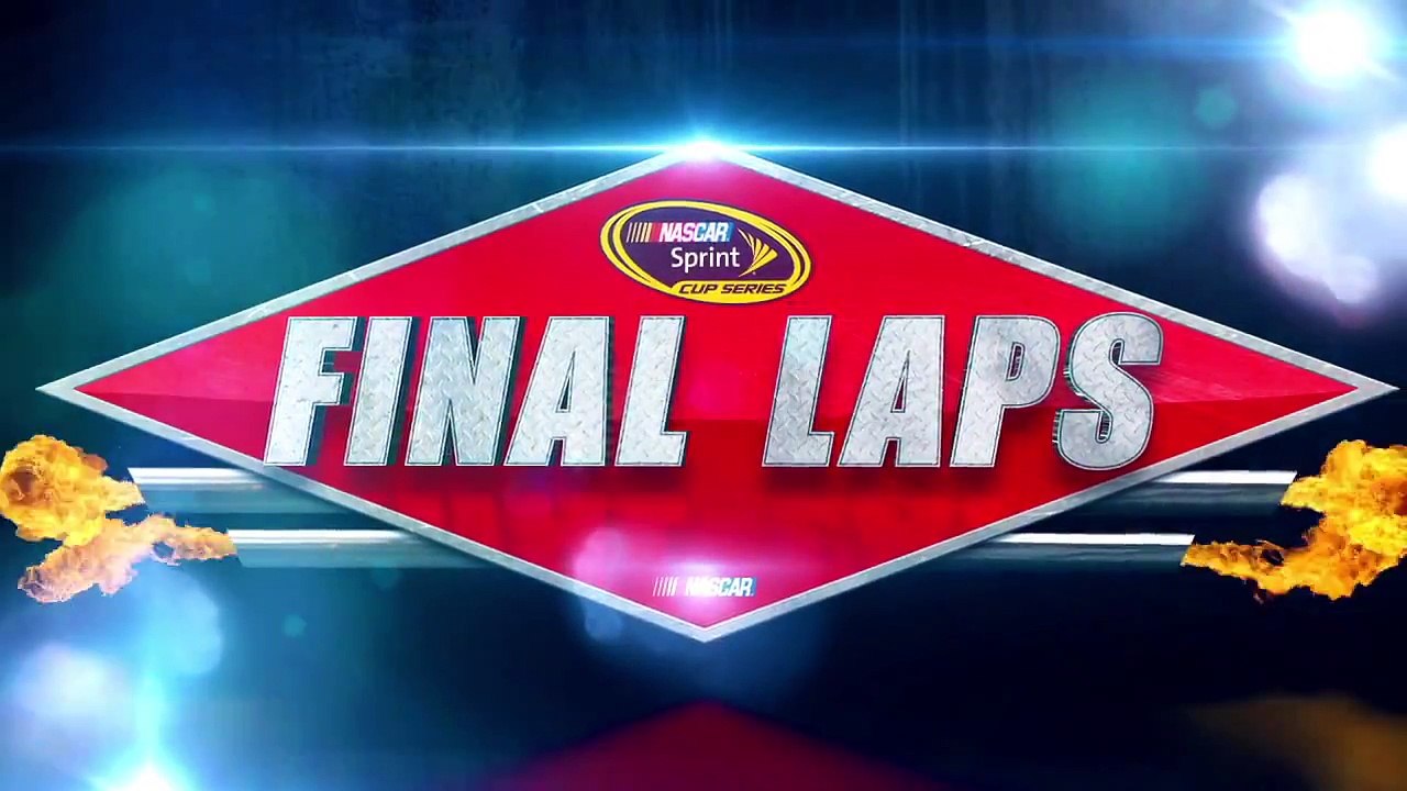 Hamlin matiene a raya a Keselowski en las vueltas finales