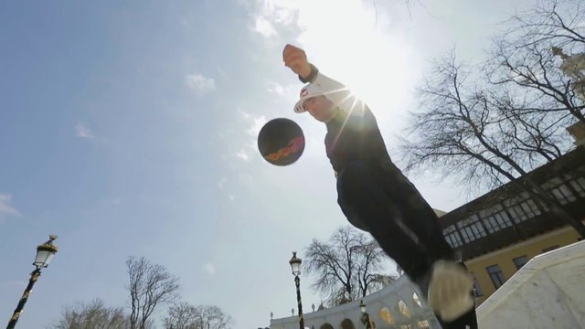 Grosse démo de Freestyle Football avec Séan Garnier