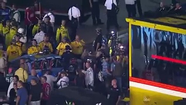 2014 Sprint Cup - Kenseth goes After Keselowski - Charlotte (Fall) - YouTube