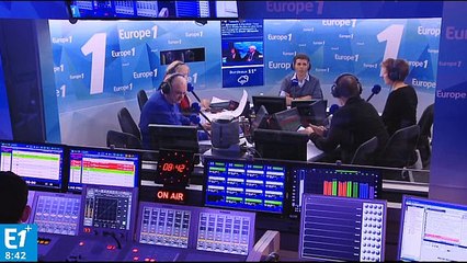 Nicolas Canteloup - Martine pose sa candidature pour être Miss France